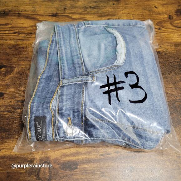 Judy Blue Jeans 22 W Boyfriend High Rise Raw Hem Medium Light Wash Stretch Denim - Picture 11 of 11